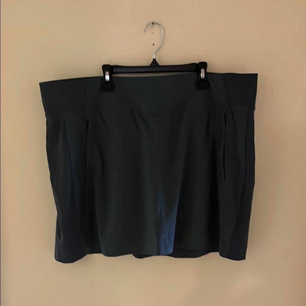 Athleta, Gray Women's Skort, size 20